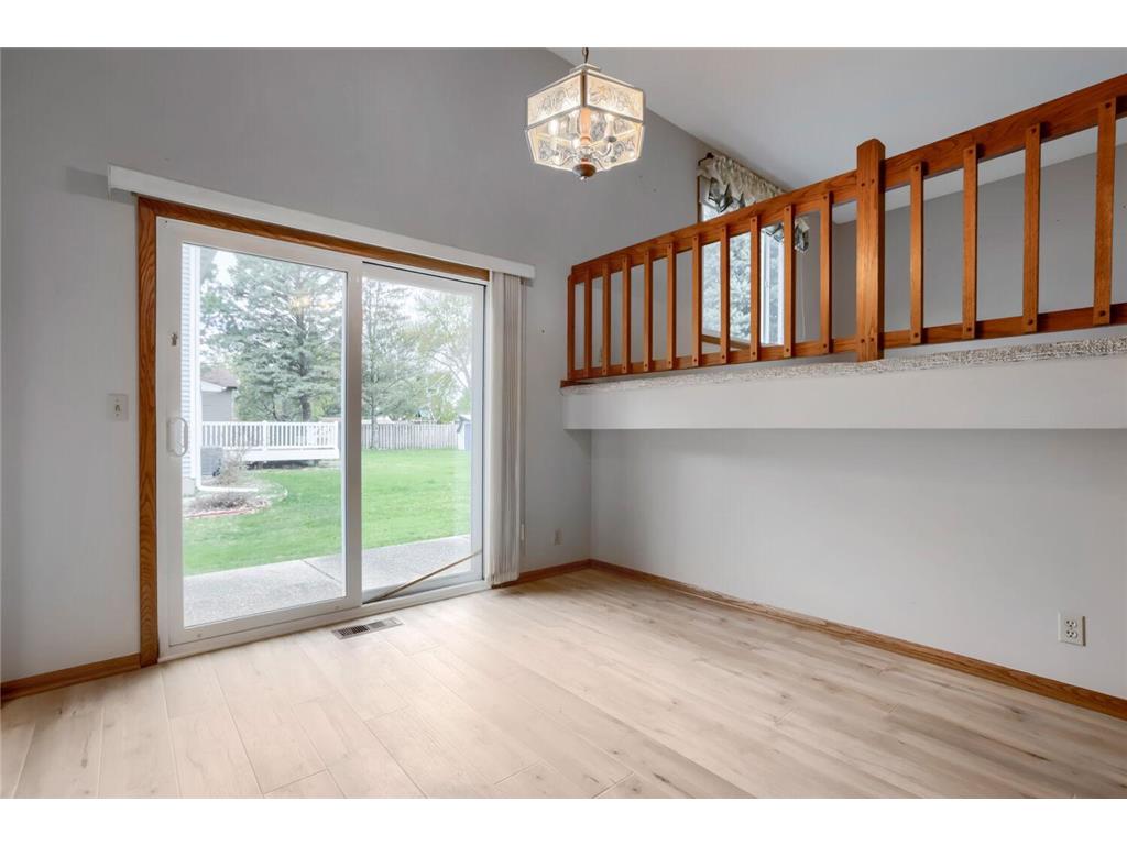 711 Cope Avenue W Roseville MN 55113 7061748 image6