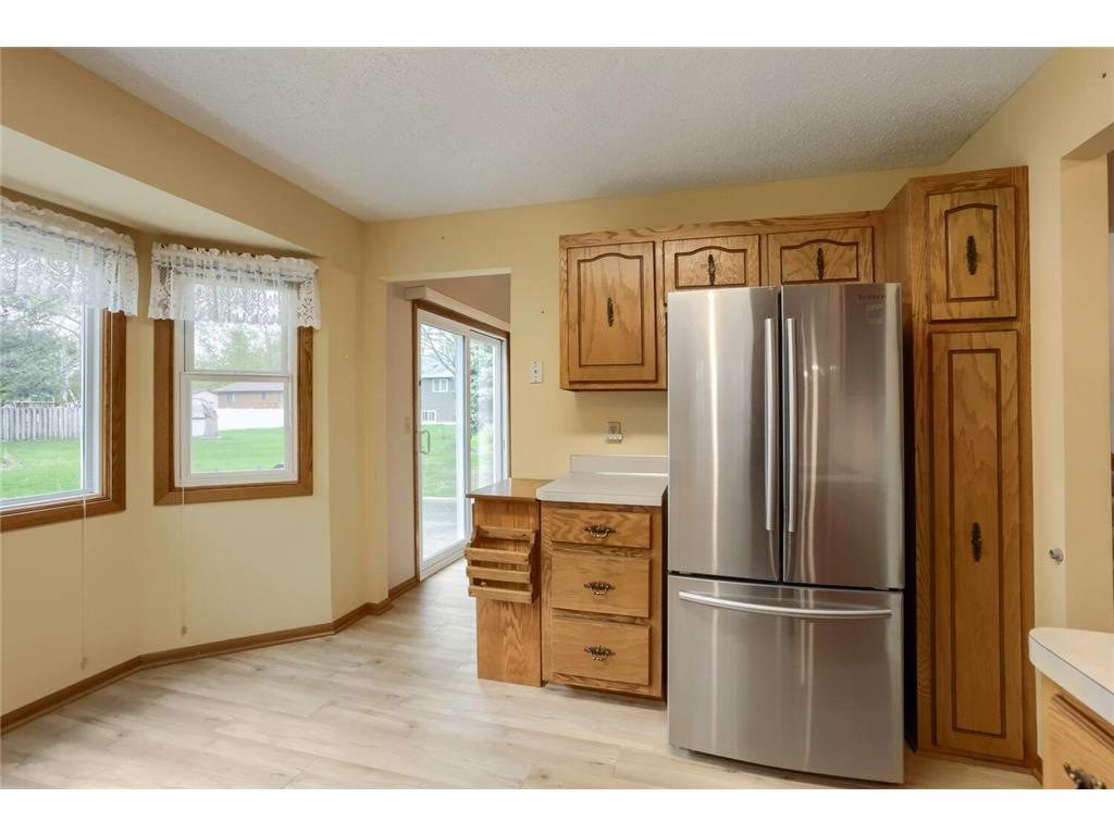 711 Cope Avenue W Roseville MN 55113 7061748 image9