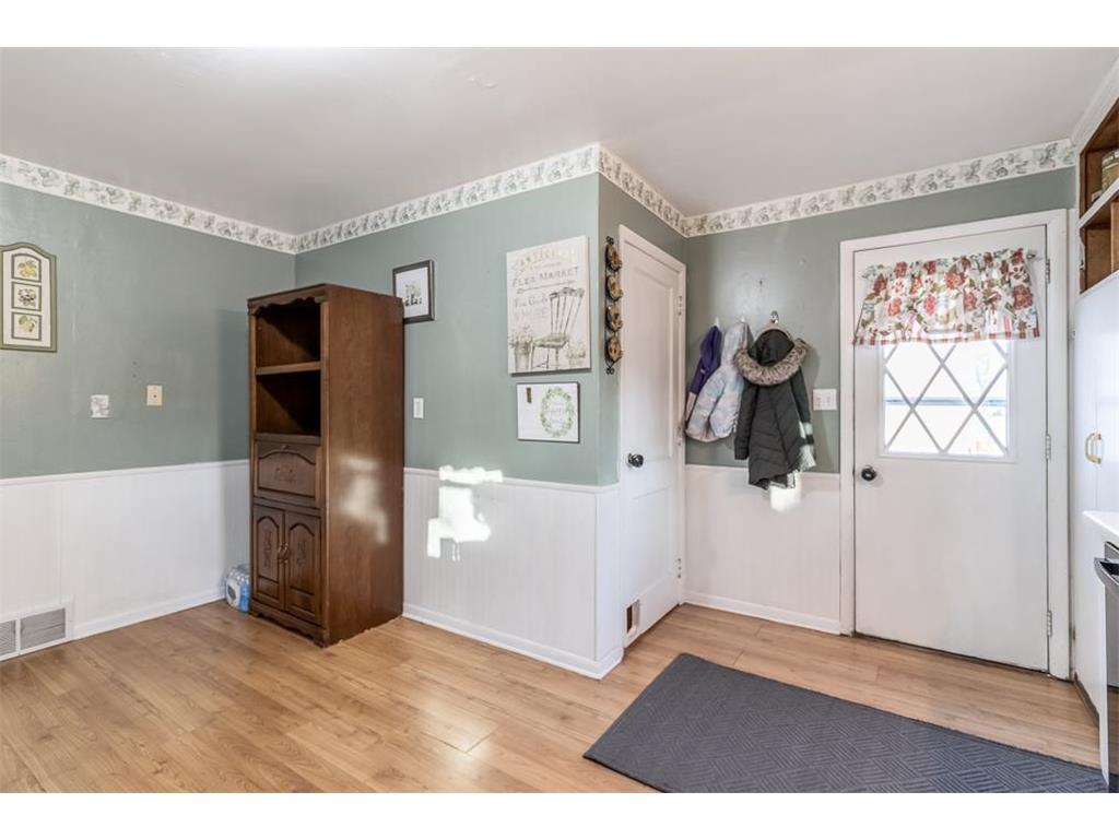 711 E Blue Earth Street Lake Crystal MN 56055 6816060 image10