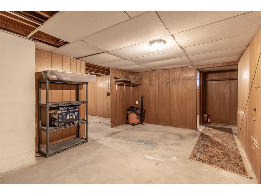 711 E Blue Earth Street Lake Crystal MN 56055 7064966 image17