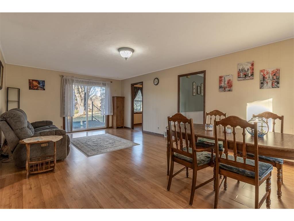 711 E Blue Earth Street Lake Crystal MN 56055 7064966 image2
