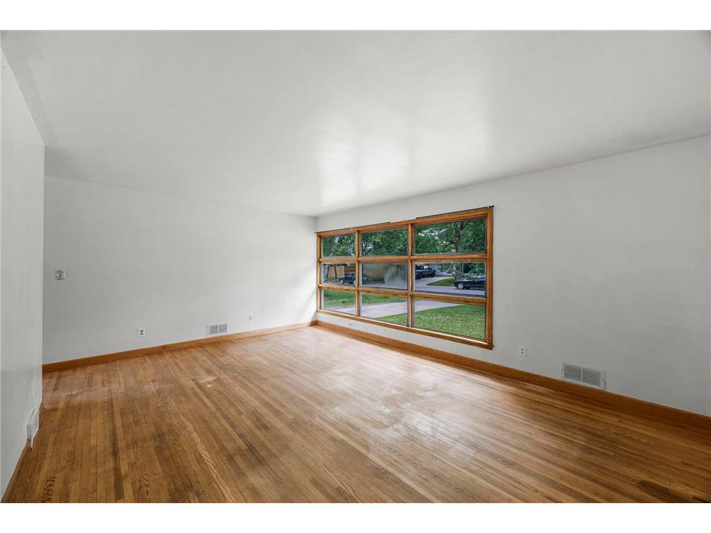 711 Elm Avenue Gaylord MN 55334 7082659 image10