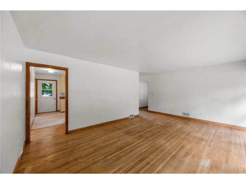 711 Elm Avenue Gaylord MN 55334 7082659 image11