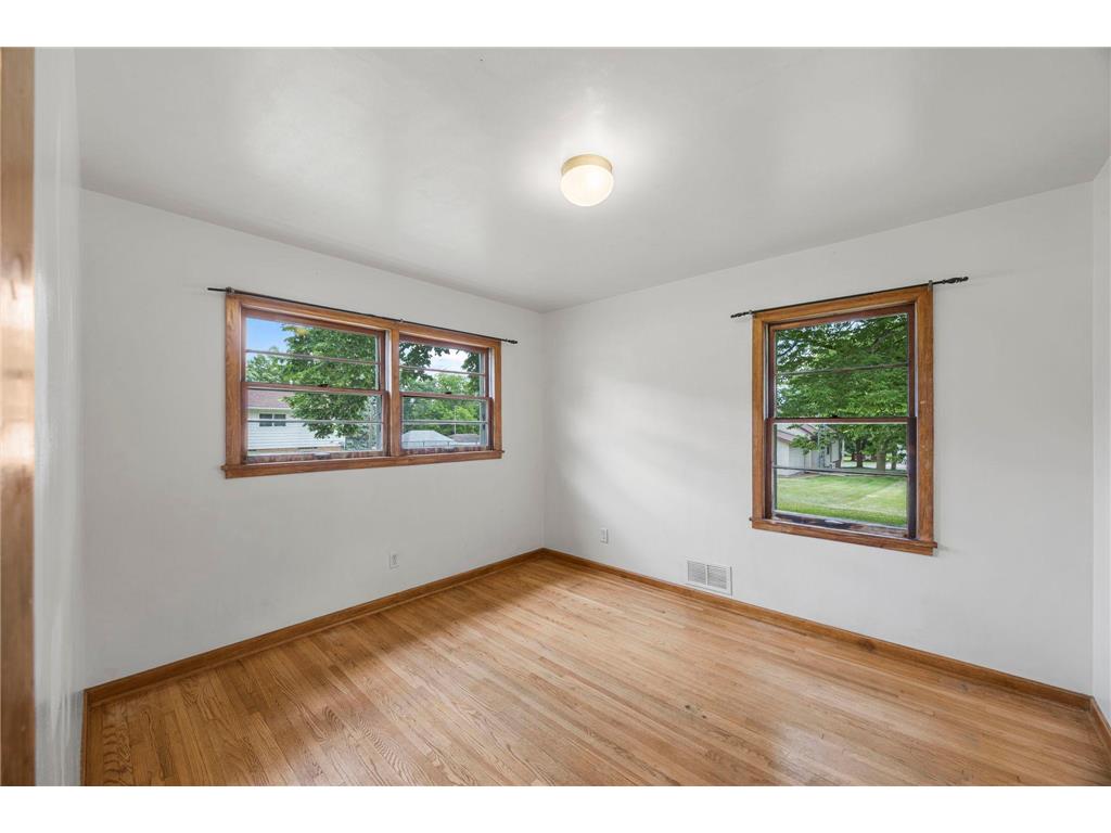 711 Elm Avenue Gaylord MN 55334 7082659 image26