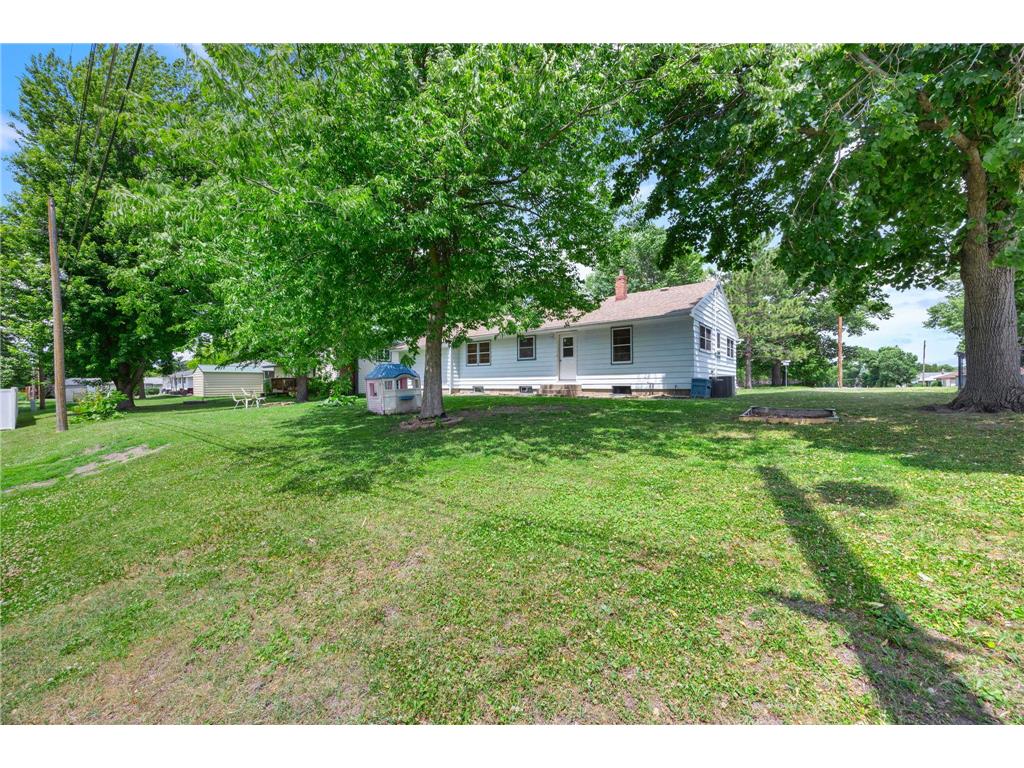 711 Elm Avenue Gaylord MN 55334 7082659 image41