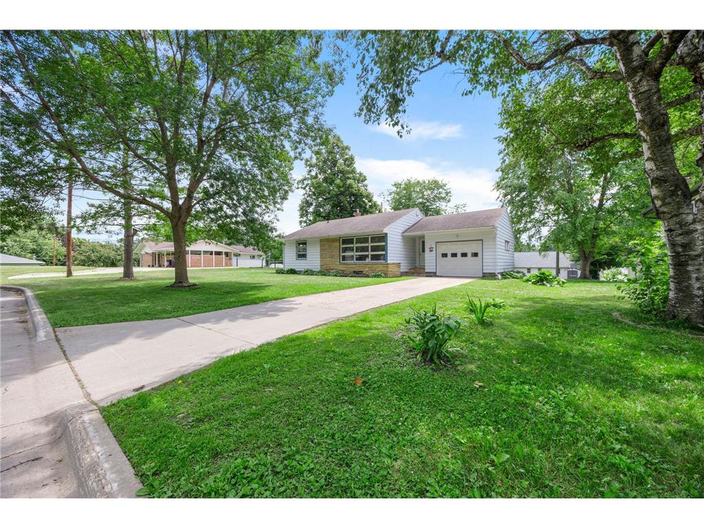 711 Elm Avenue Gaylord MN 55334 7082659 image6