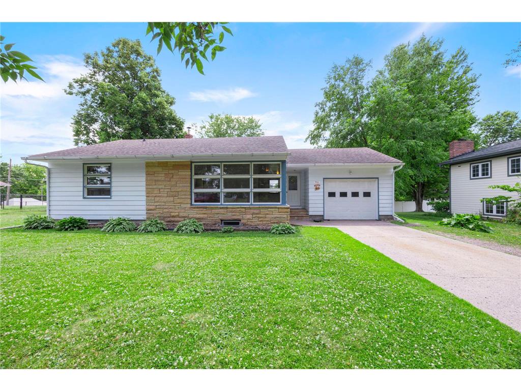 711 Elm Avenue Gaylord MN 55334 7082659 image8