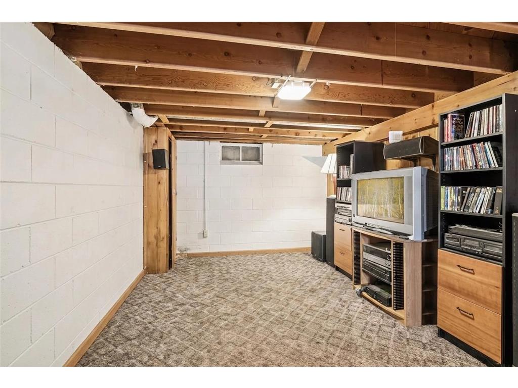 711 Grandview Avenue W Roseville MN 55113 7065991 image22