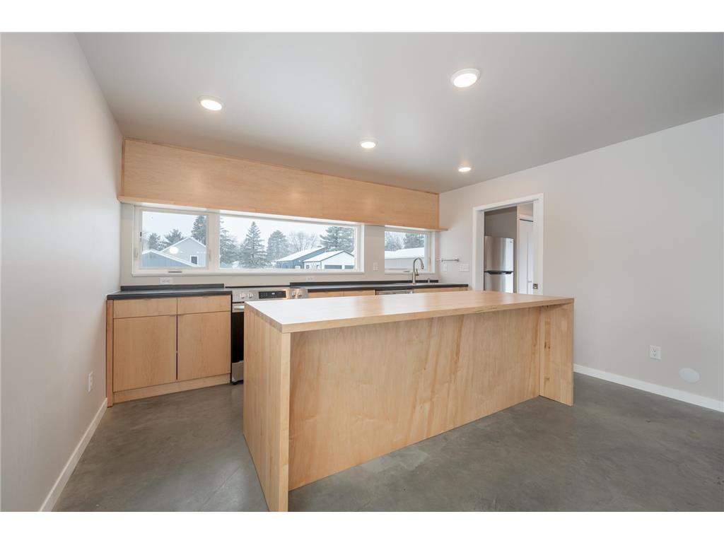 711 NW 7th Avenue Grand Rapids MN 55744 7007153 image4