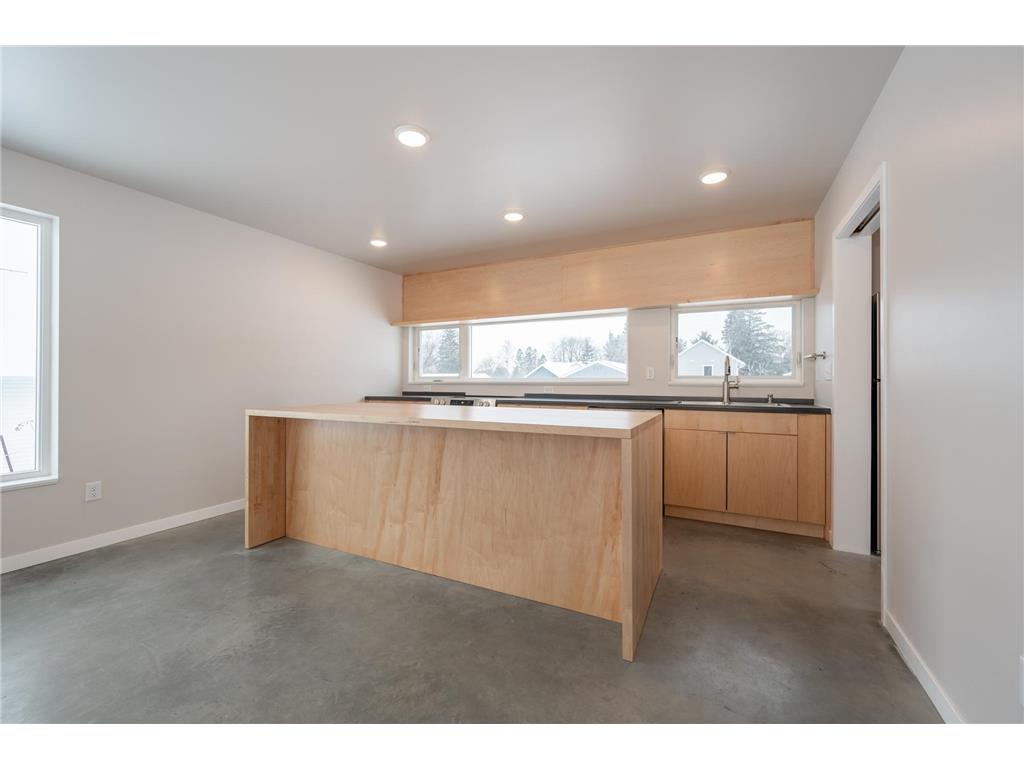 711 NW 7th Avenue Grand Rapids MN 55744 7007153 image9