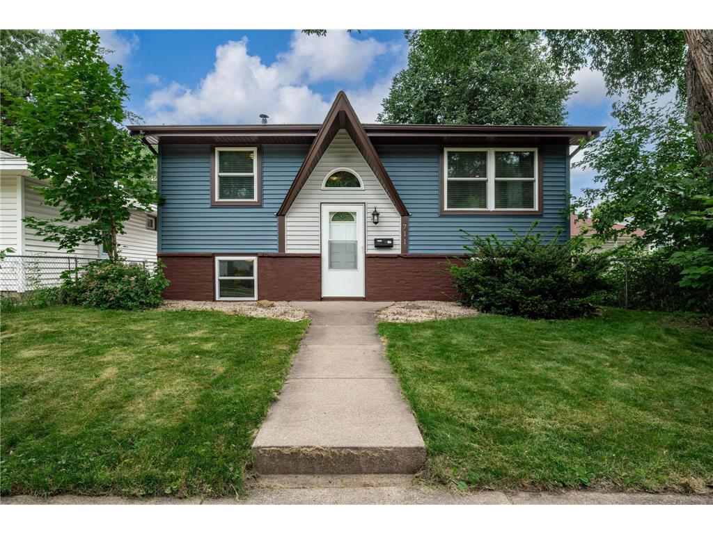 711 Quincy Street NE Minneapolis MN 55413 6745112 image1