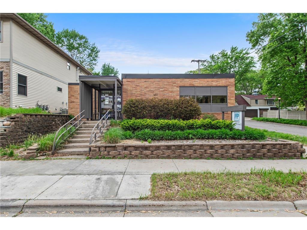 711 Smith Avenue S Saint Paul MN 55107 7050286 image2