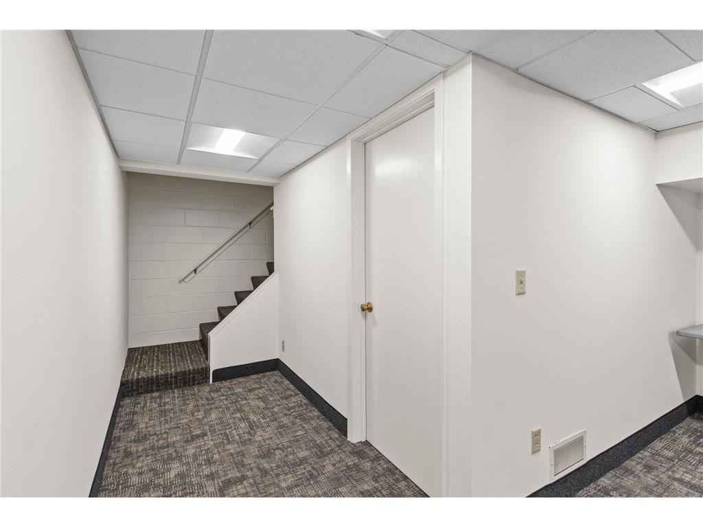 711 Smith Avenue S Saint Paul MN 55107 7050286 image33