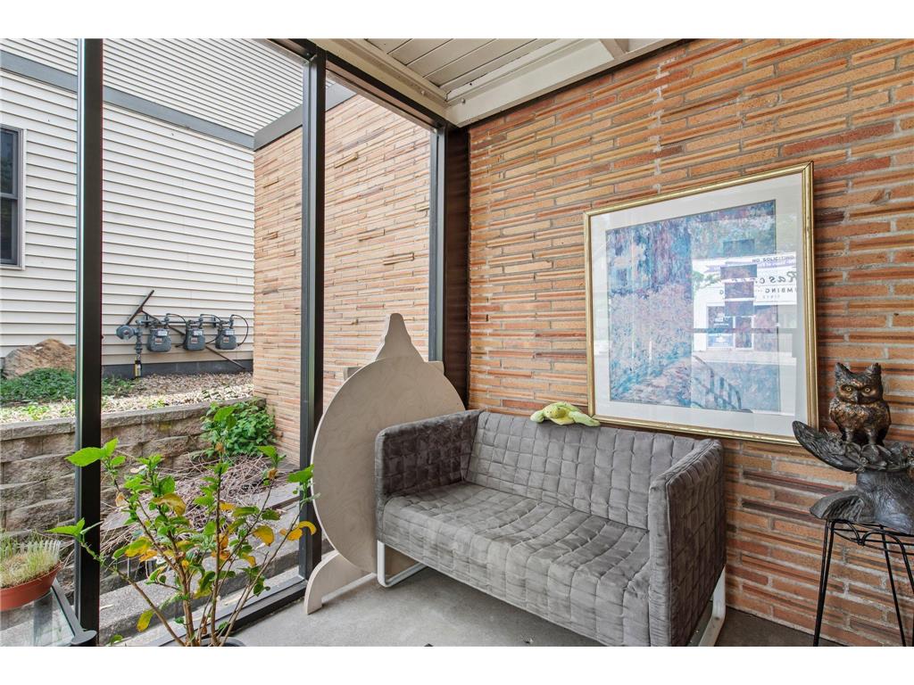 711 Smith Avenue S Saint Paul MN 55107 7050286 image6