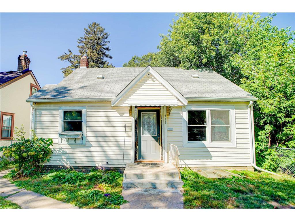 711 Thomas Avenue N Minneapolis MN 55411 6364537 image1