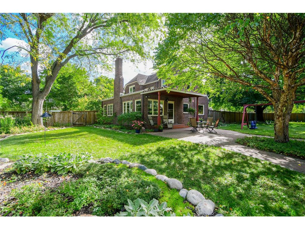 711 W Wheelock Parkway, Saint Paul, MN, 55117 MLS 6443114 Edina Realty