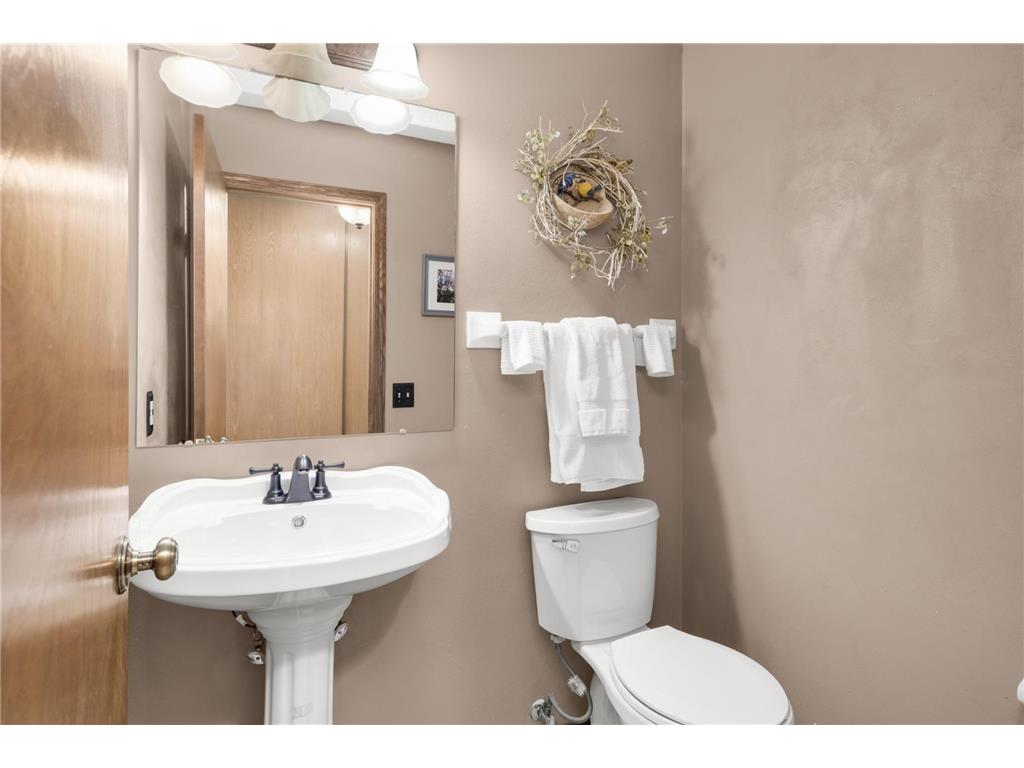 7111 Robinwood Bay Woodbury MN 55125 7085806 image16