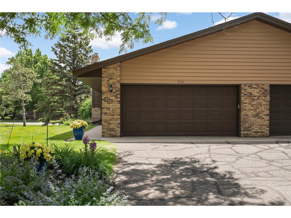 7111 Robinwood Bay Woodbury MN 55125 7085806 image2