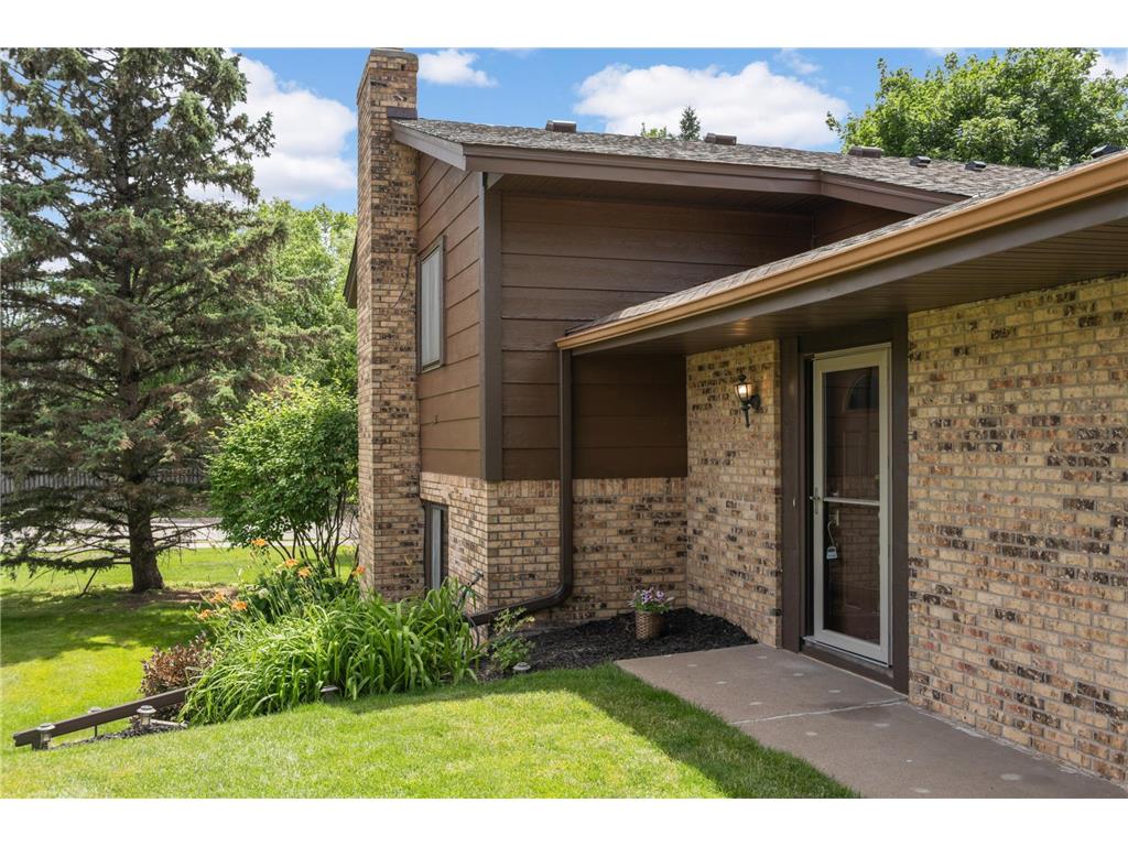 7111 Robinwood Bay Woodbury MN 55125 7085806 image3