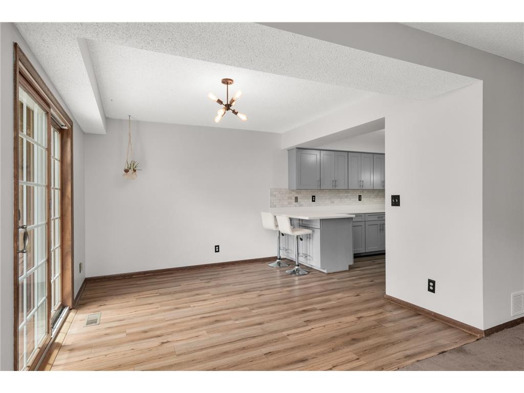 7111 Robinwood Bay Woodbury MN 55125 7085806 image8