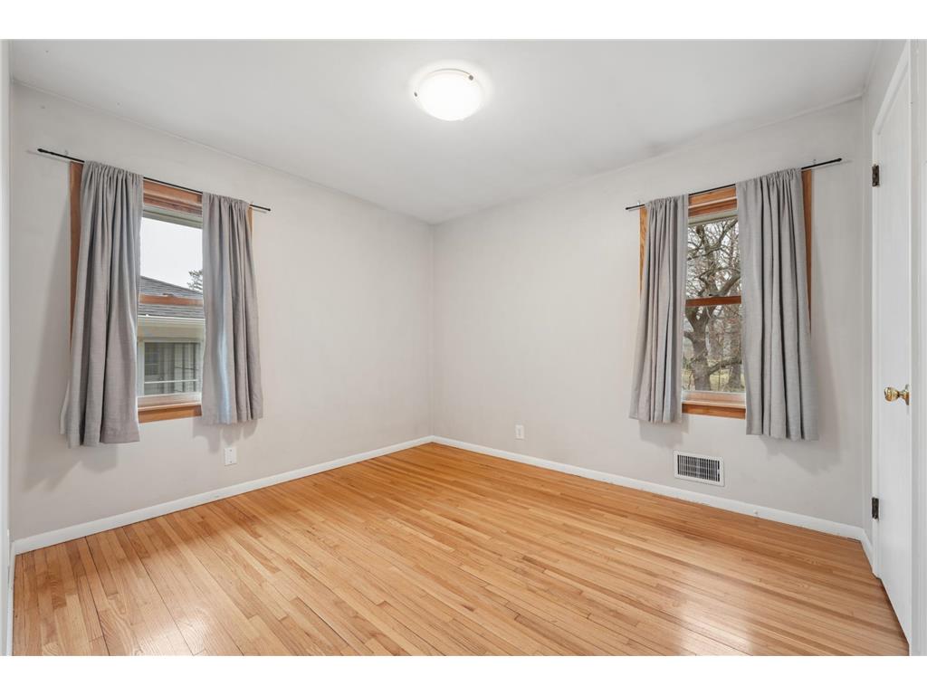 7115 W 23rd Street Saint Louis Park MN 55426 7046172 image13