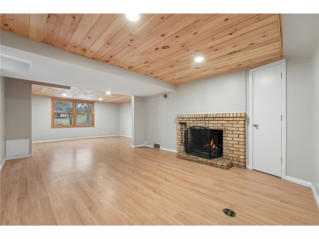 7115 W 23rd Street Saint Louis Park MN 55426 7046172 image21