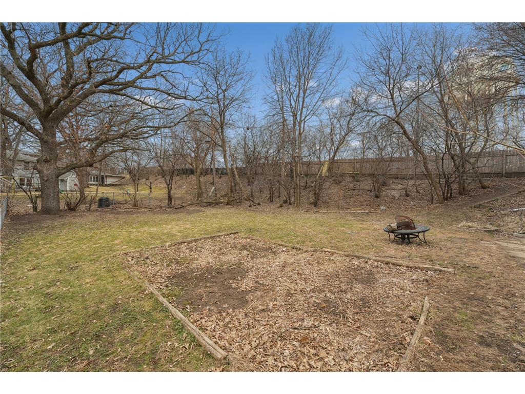 7115 W 23rd Street Saint Louis Park MN 55426 7046172 image28