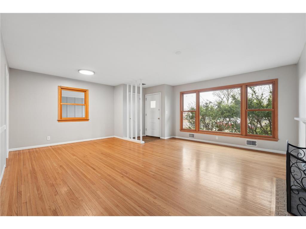 7115 W 23rd Street Saint Louis Park MN 55426 7046172 image3