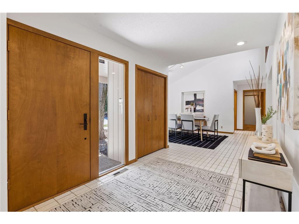 7117 Gleason Road Edina MN 55439 7009023 image3