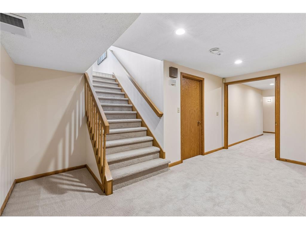 7117 Gleason Road Edina MN 55439 7009023 image40