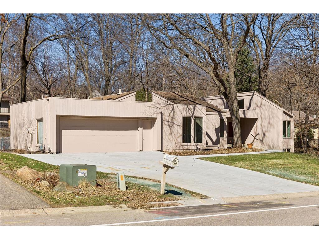 7117 Gleason Road Edina MN 55439 7009023 image56