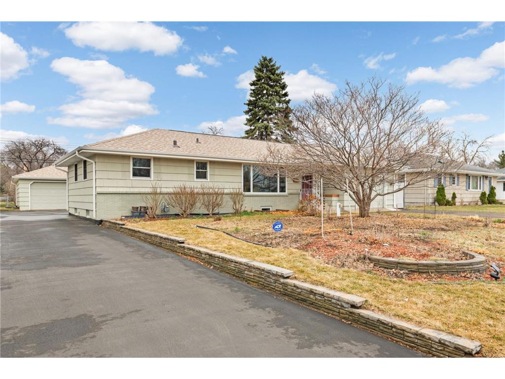 7118 Grimes Avenue N Brooklyn Center MN 55429 6467704 image1