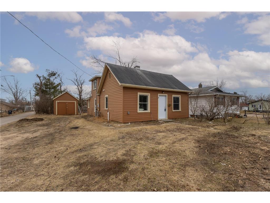 712 11th Street NW Bemidji MN 56601 7055687 image1