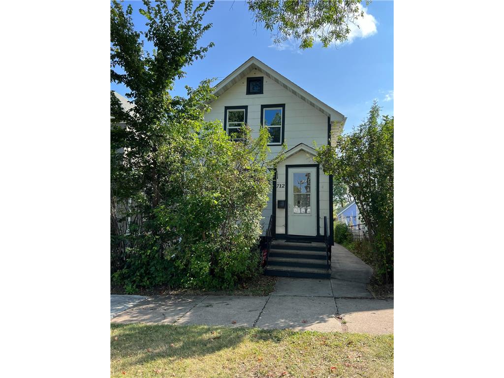 712 13th Street N Virginia MN 55792 6430138 image1