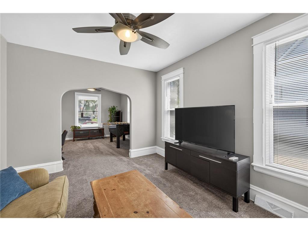 712 24th Avenue NE Minneapolis MN 55418 7095968 image10