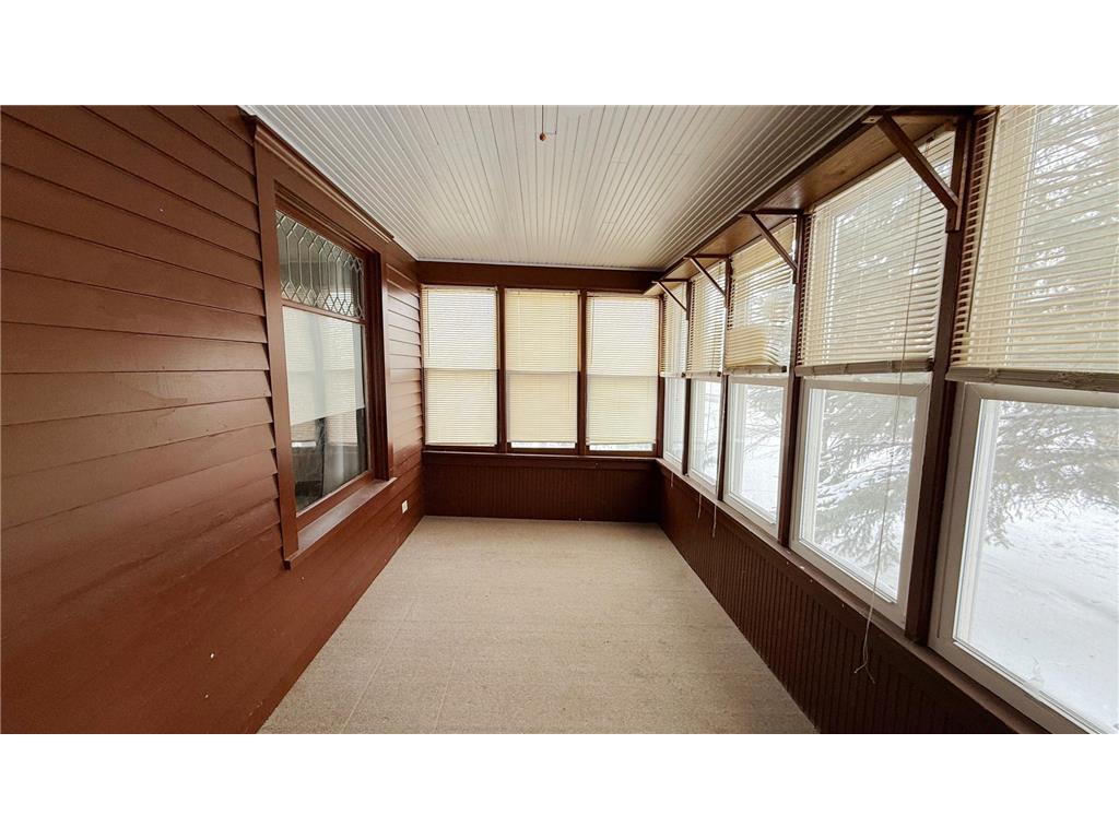 712 3rd Avenue Madison MN 56256 7044906 image6