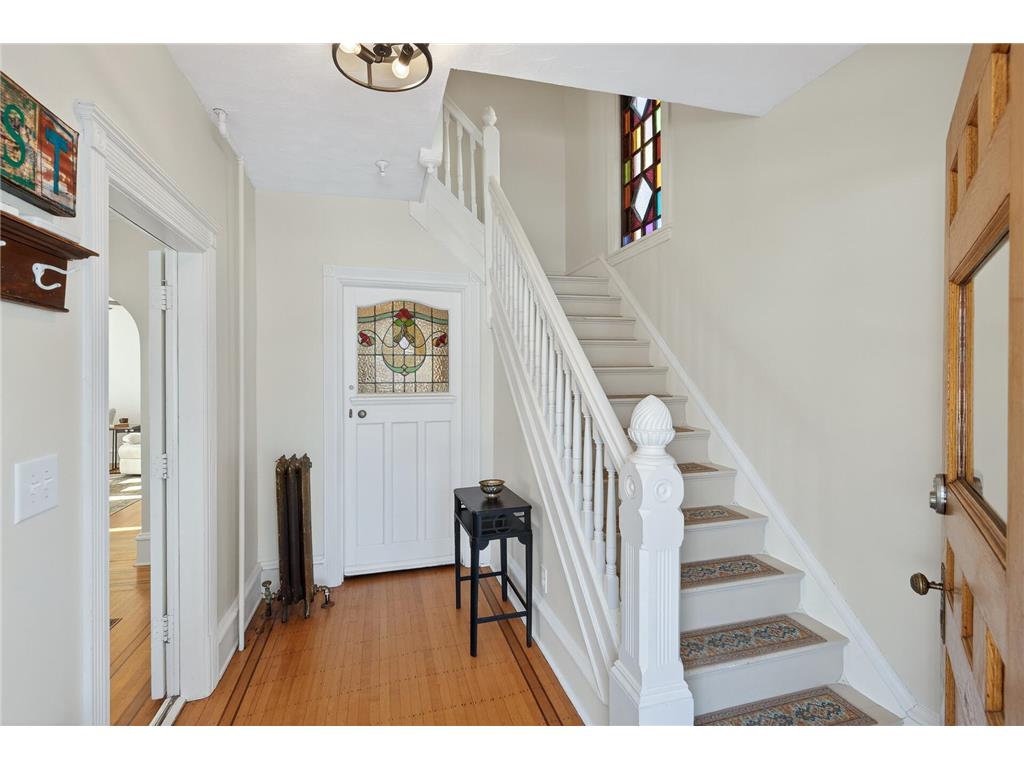 712 5th Street NE Minneapolis MN 55413 7025687 image2