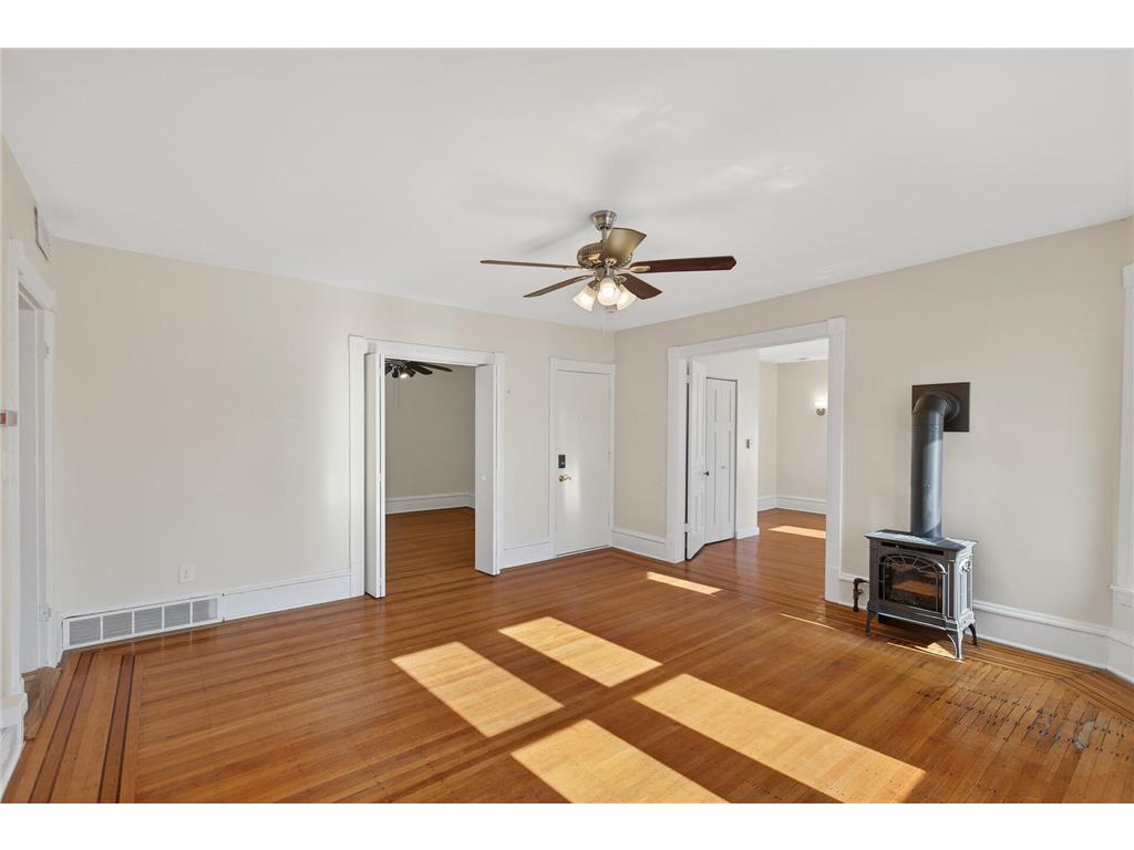 712 5th Street NE Minneapolis MN 55413 7025687 image20