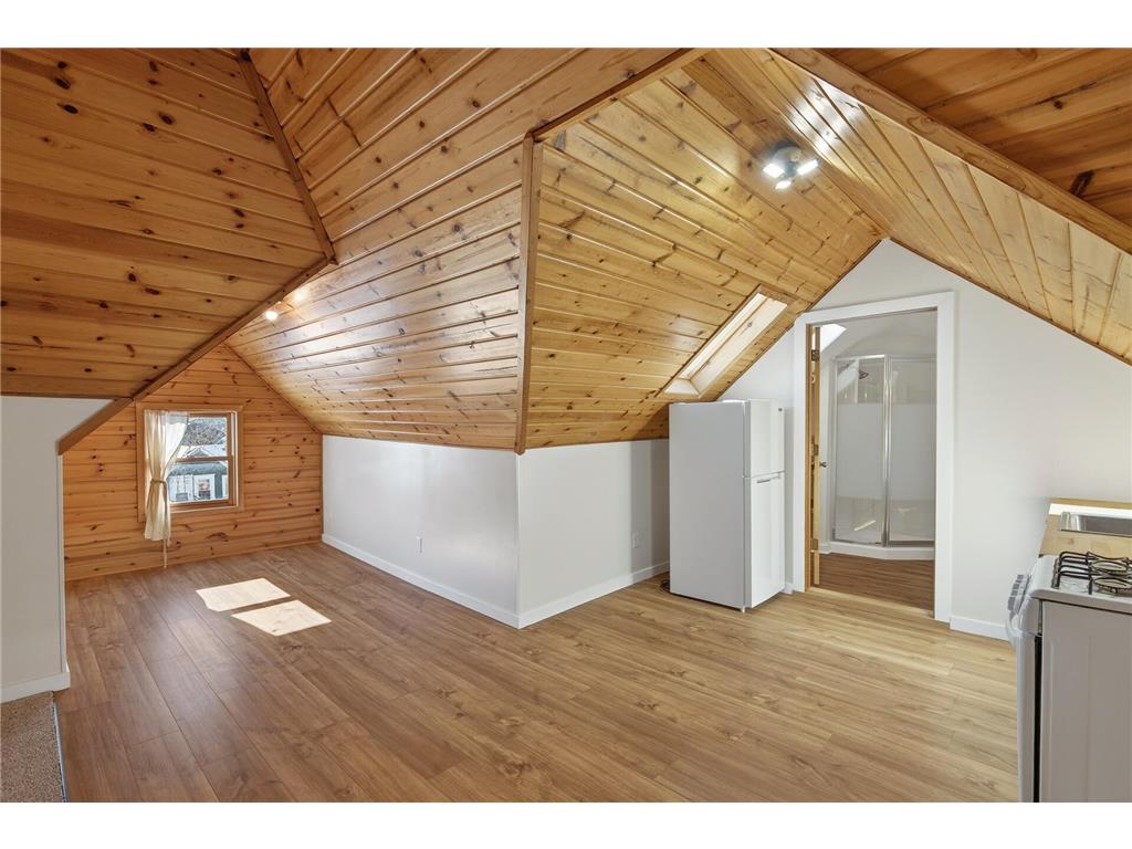 712 5th Street NE Minneapolis MN 55413 7025687 image33
