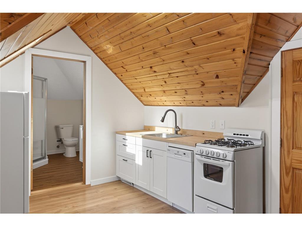 712 5th Street NE Minneapolis MN 55413 7025687 image34
