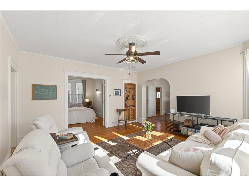 712 5th Street NE Minneapolis MN 55413 7025687 image4