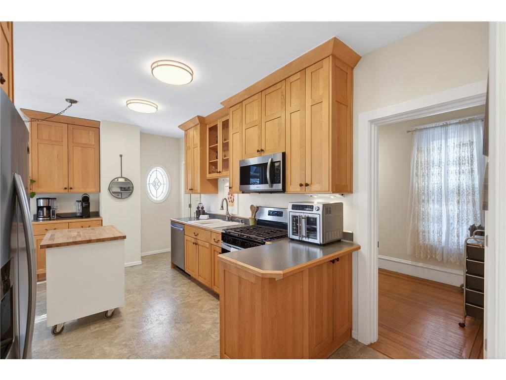 712 5th Street NE Minneapolis MN 55413 7025687 image9