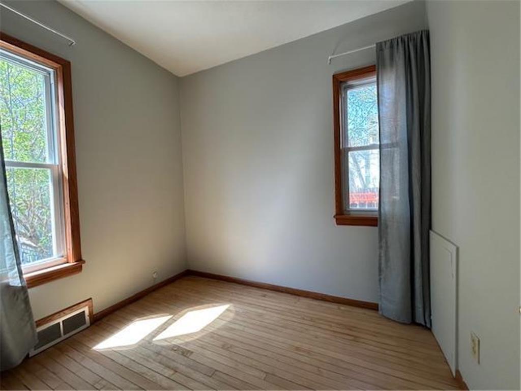 712 6th Street NE Minneapolis MN 55413 7061857 image22