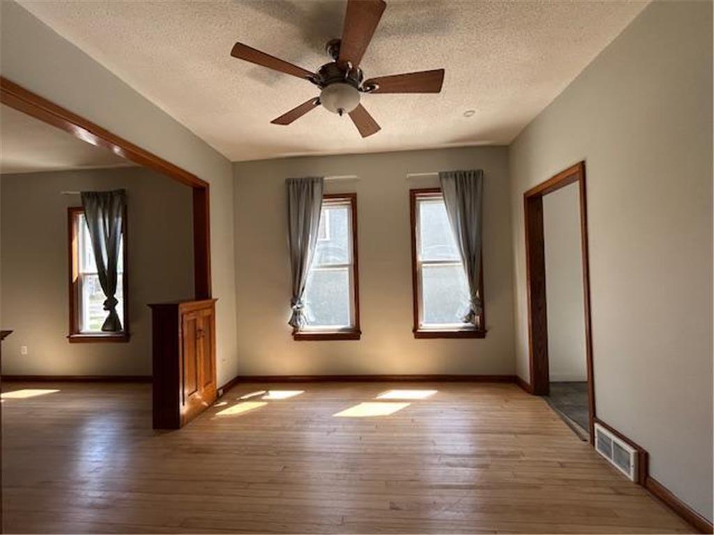 712 6th Street NE Minneapolis MN 55413 7061857 image25