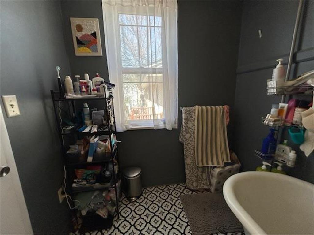712 6th Street NE Minneapolis MN 55413 7061857 image48