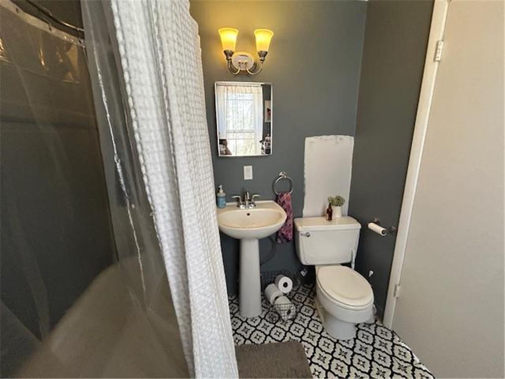 712 6th Street NE Minneapolis MN 55413 7061857 image50