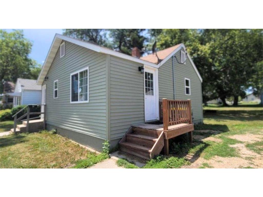 712 7th Avenue SW Pipestone MN 56164 6424379 image1