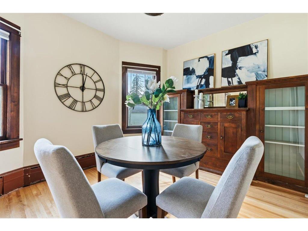 712 Cedar Lake Road S Minneapolis MN 55405 7103330 image7