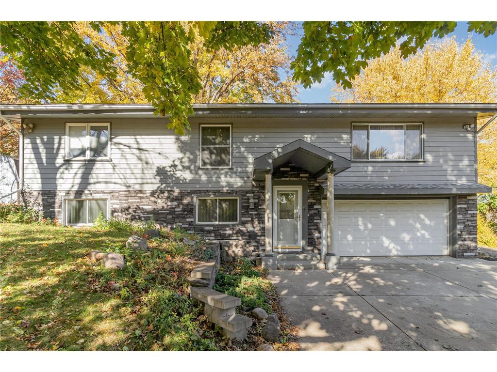 712 E 151st Street Burnsville MN 55306 6811331 image1