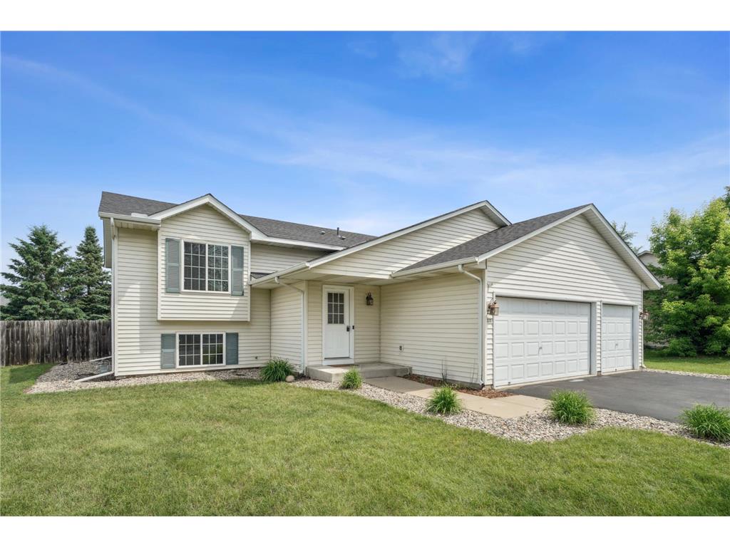 712 Heritage Lane Belle Plaine MN 56011 6736998 image1